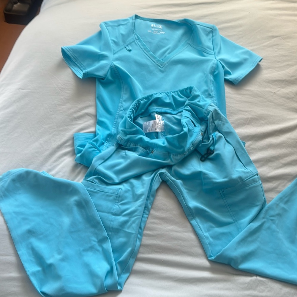 Scrubs blue